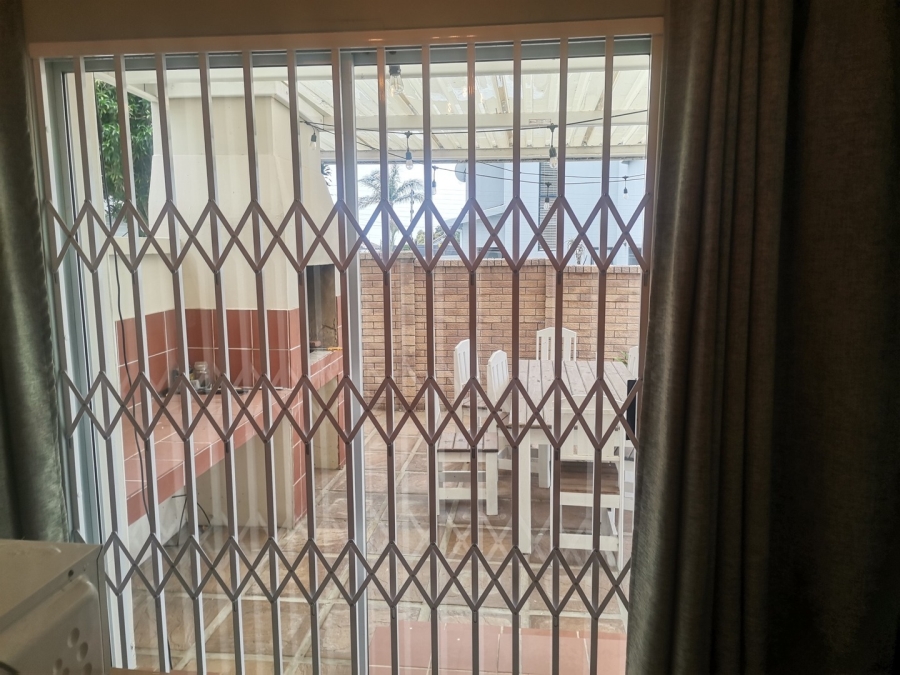 To Let 3 Bedroom Property for Rent in Lovemore Heights Estate Eastern Cape